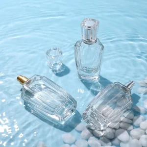 Unique New Design 50ml Empty Perfume Glass Bottle with Pump Spray Plastic Cap and Box for Perfume Essential Oil Other Cosmetic