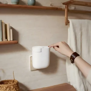Waterless Plug-in Scent Diffuser Machine Hotel Living Room UK/EU Plug Wall Aroma Diffuser for Retail and Hospitality